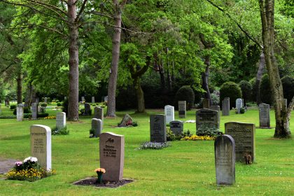 3 tips to help you choose a cemetery